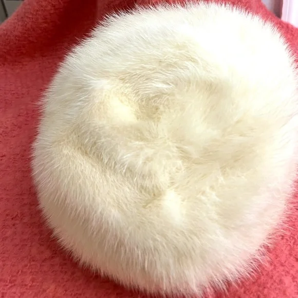 Vintage Genuine White Mink Fur Hat - Picture 4 of 13